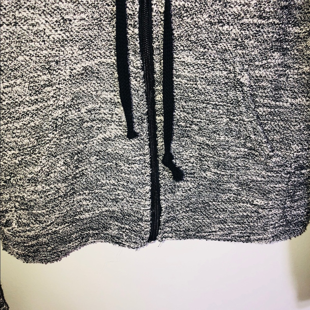 ❣️Gray Jacket❣️ - Picture 4 of 5